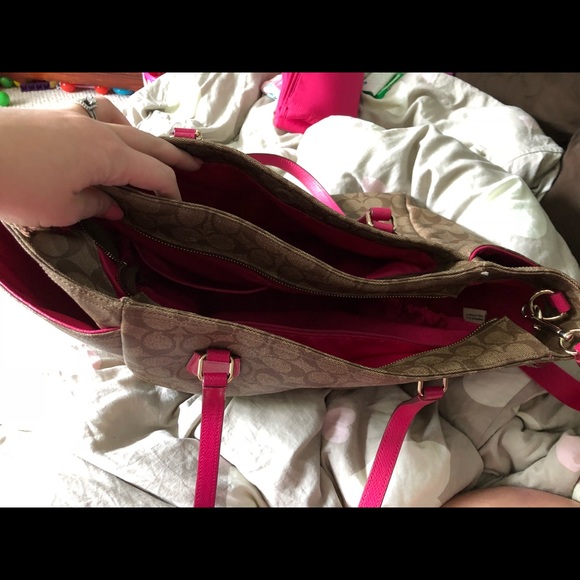 Coach diaper bag - Picture 3 of 4